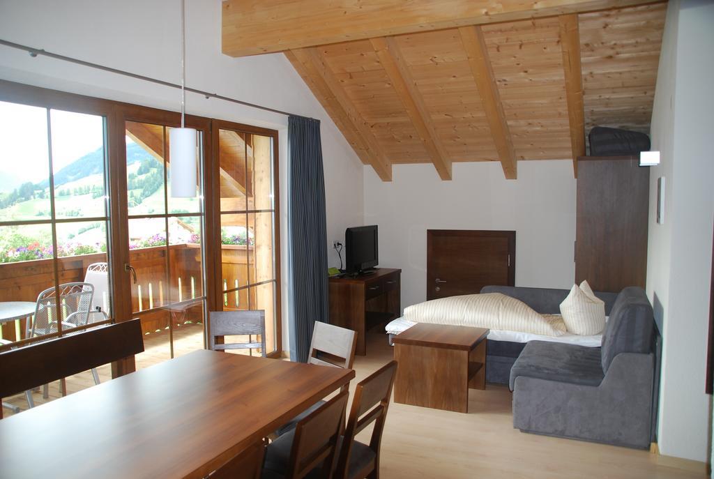 Apartament Apart Acasa Fiss Pokój zdjęcie